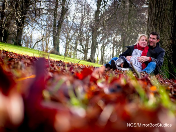 Jane, Russell & Twins PhotoShoot (pt1) Click image to view Album